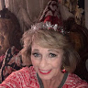 Meet your Posher, Deborah